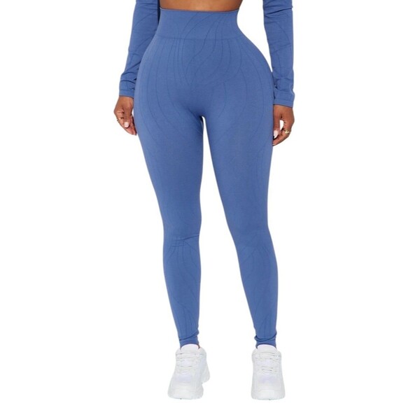 Fashion Nova Making Waves Two Piece Workout Set Sz Small - Picture 5 of 12